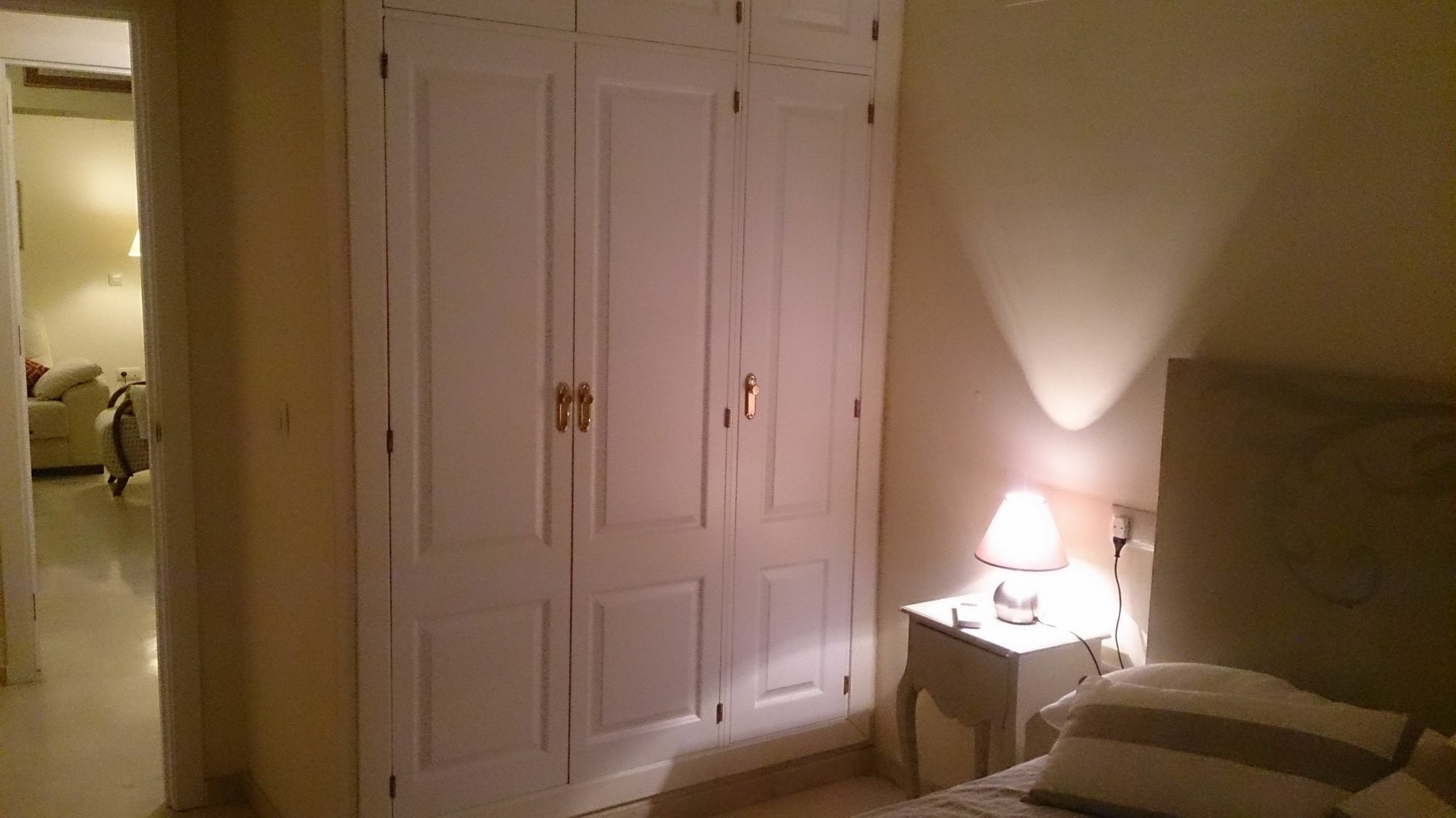 Apartamento Karivu Sauceda Севилья Экстерьер фото