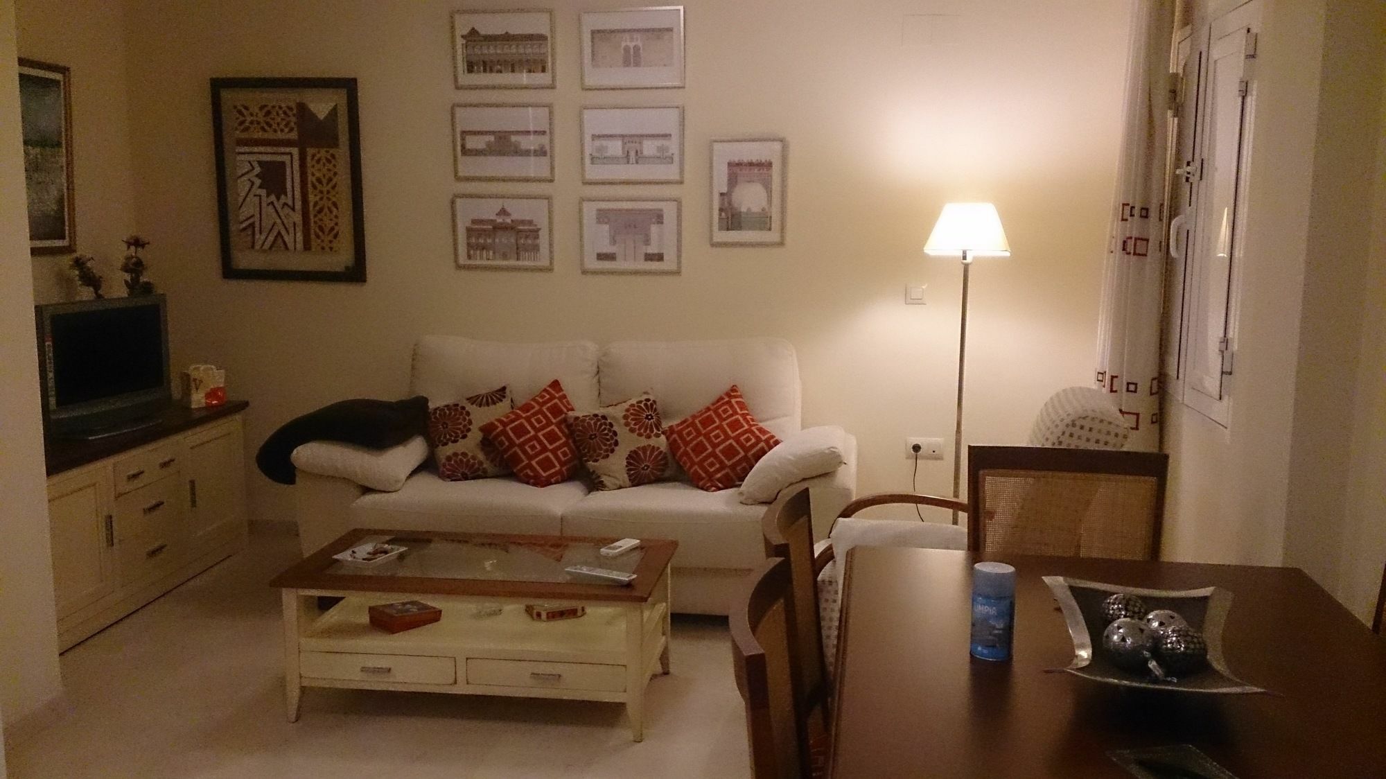 Apartamento Karivu Sauceda Севилья Экстерьер фото
